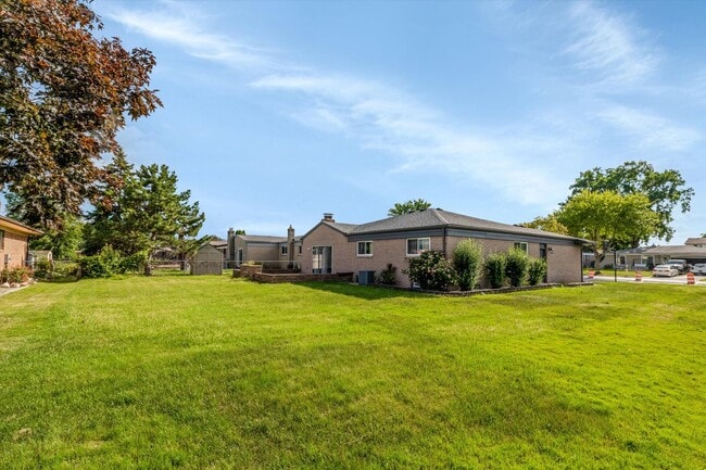 Building Photo - 37400 Hacker Dr