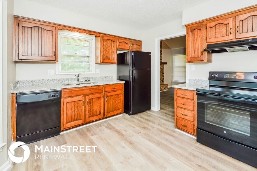 Building Photo - 16105 E 27th Ter S