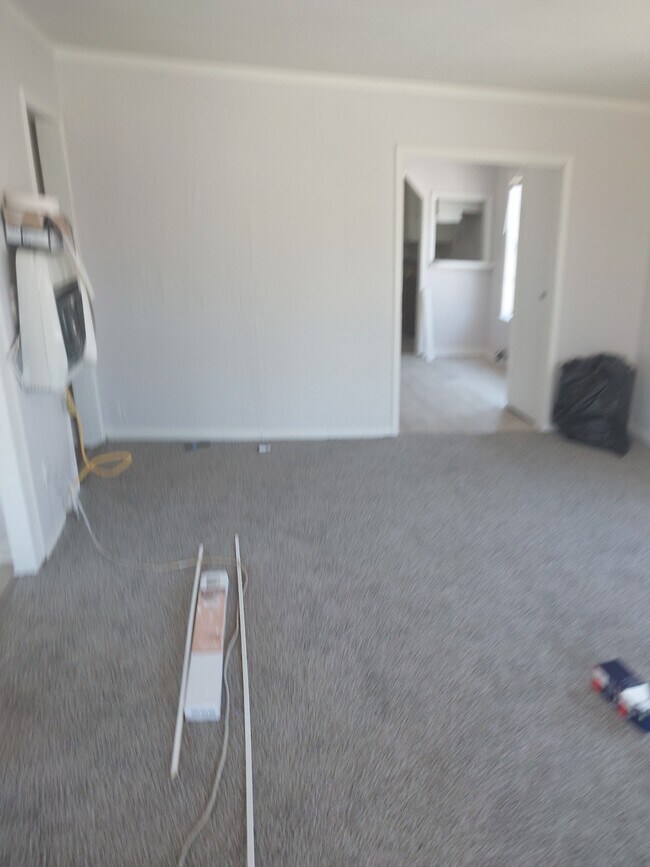 Building Photo - 310 E 13th St