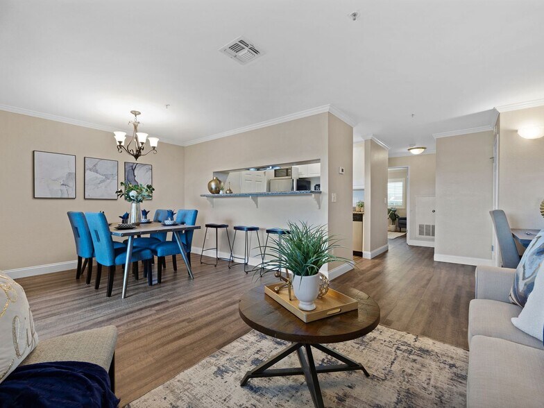 Building Photo - 805 Watson Canyon Ct