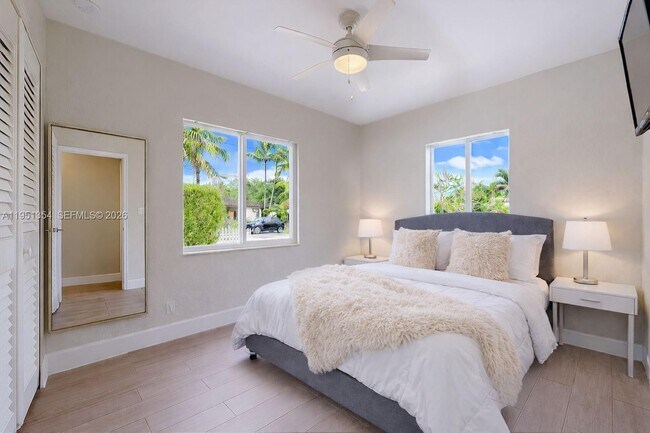 Building Photo - 3780 SW 1st St