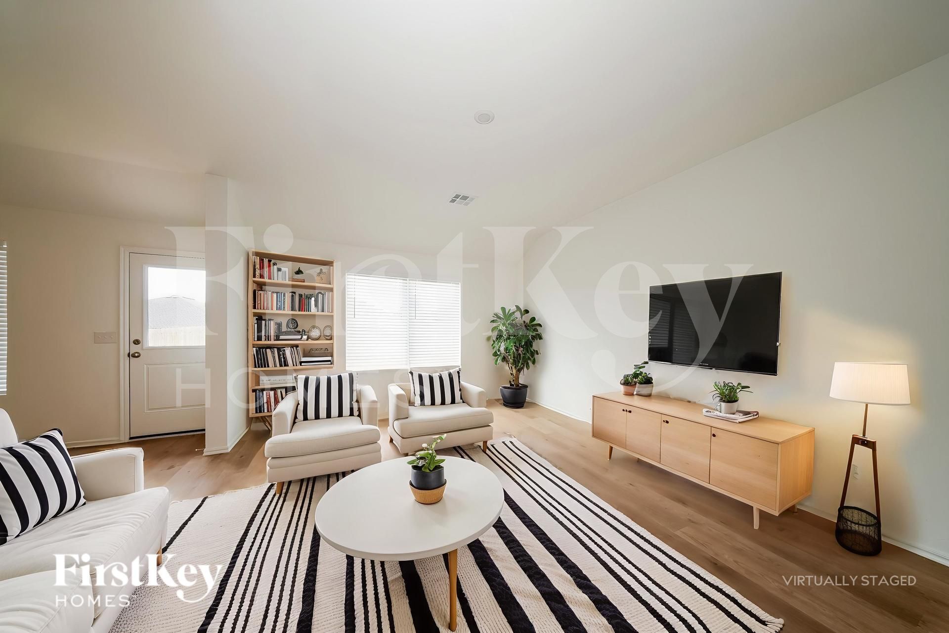 Building Photo - 433 Labelle Ln