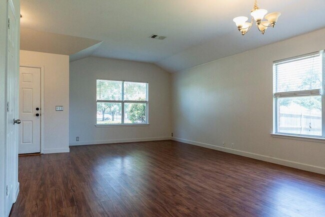 Building Photo - 113 Coreopsis Cove