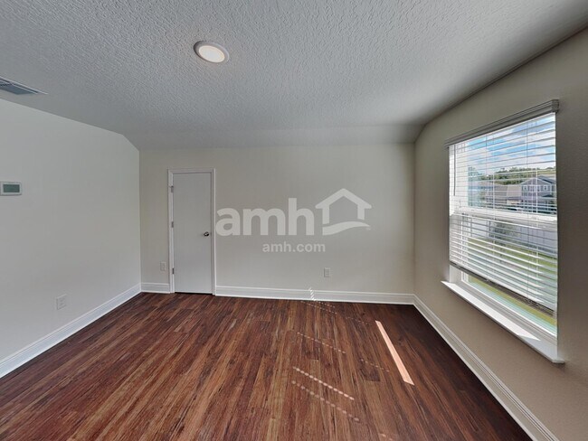 Building Photo - 2753 Ponds Trl