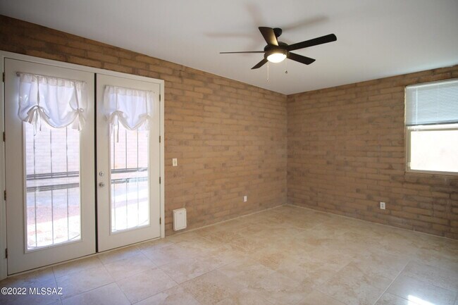 Building Photo - 10514 E Seven Generations Way