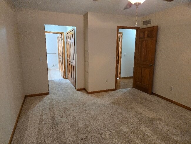 Building Photo - 15355 Windmill Ct