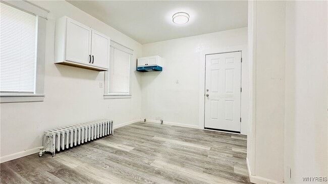 Building Photo - 701 Cedar Ave