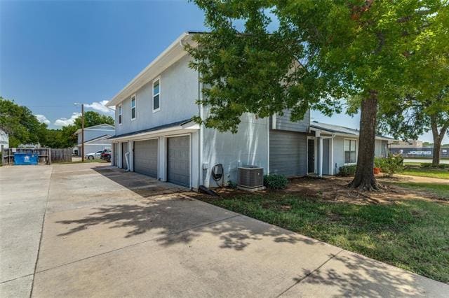 Building Photo - 606 Ridgeline Dr