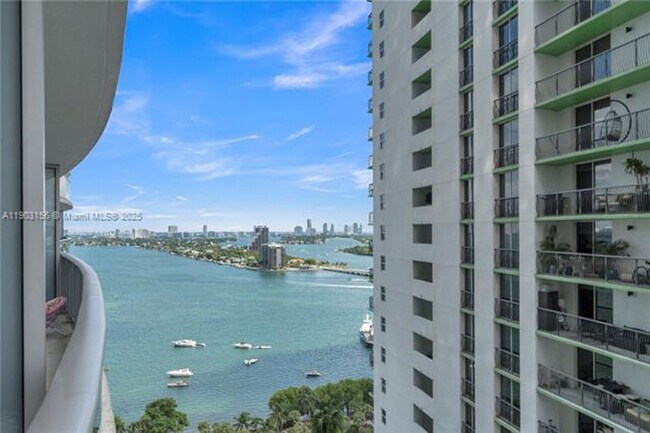 Building Photo - 488 NE 18th St