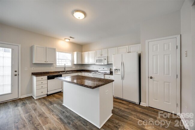 Building Photo - 12326 Verdant Ct