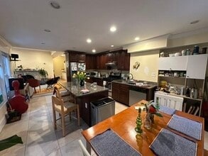 Building Photo - 27 Essex St