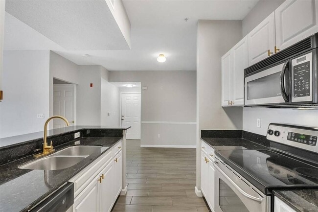 Building Photo - 14316 Fredricksburg Dr