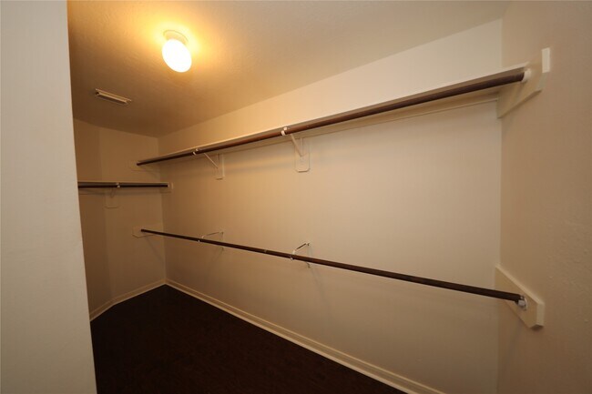 Building Photo - 5539 Mountain Forest Dr