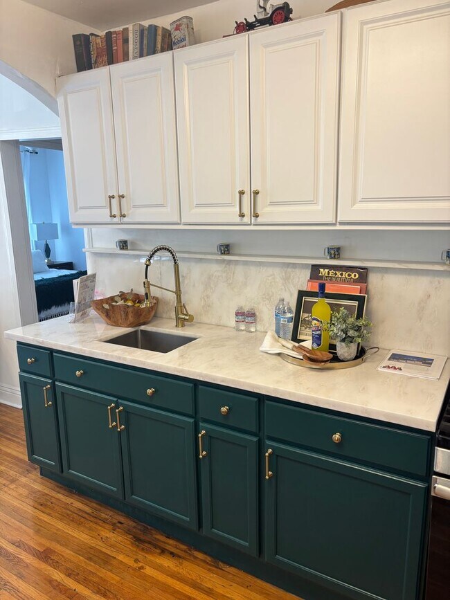 Building Photo - 4865 San Marcos Pl