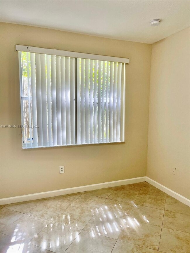 Building Photo - 8514 NW 111th Ct