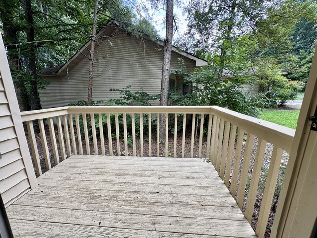 Building Photo - 310 Paoli Trce