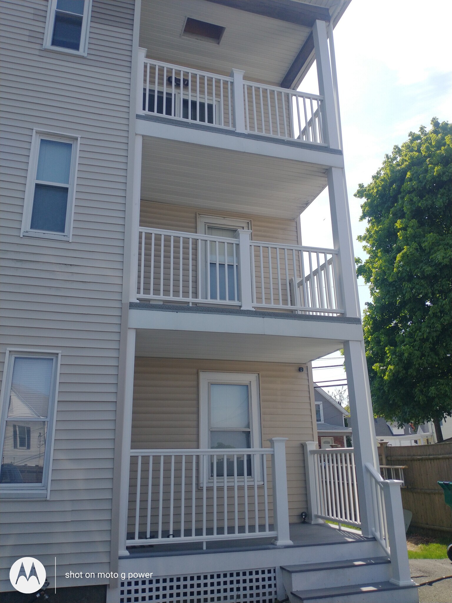 Building Photo - 85 Lynnfield St