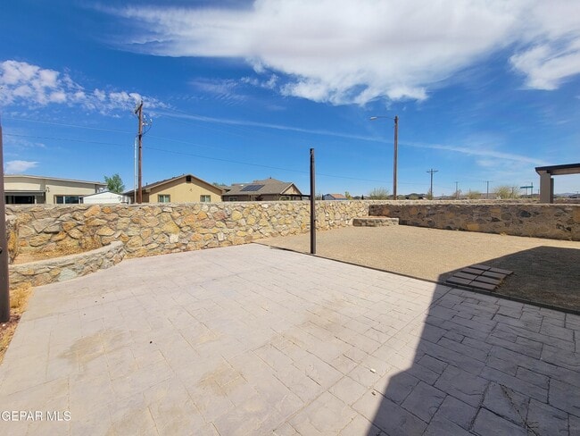 Building Photo - 12785 Tre Maximiliano Ave