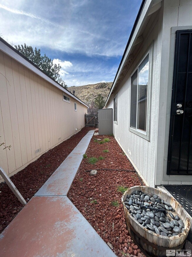 Building Photo - 4918 Bayridge Ln