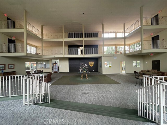 Building Photo - 400 N Acacia Ave