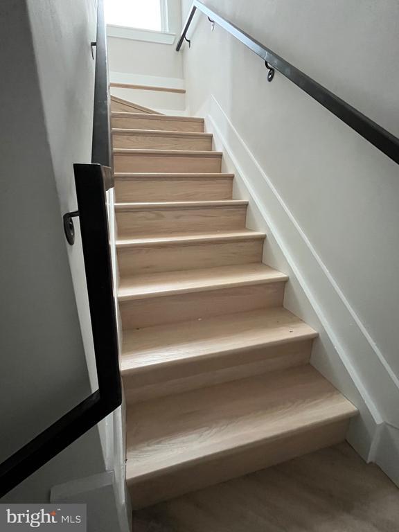 Building Photo - 2385 Rhode Island Ave NE