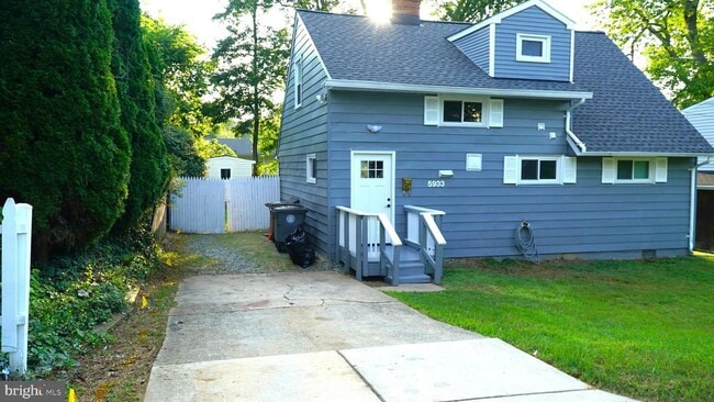 Building Photo - 5933 Lemay Rd