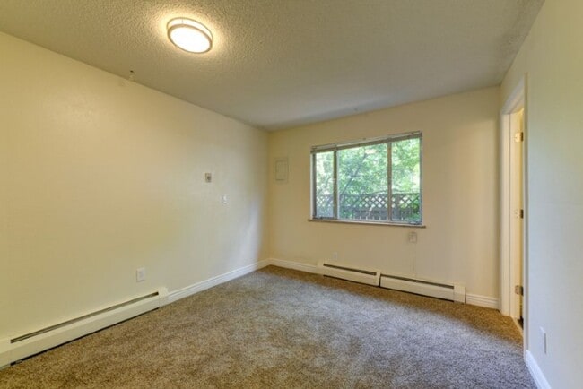 Building Photo - 1811 Walnut St