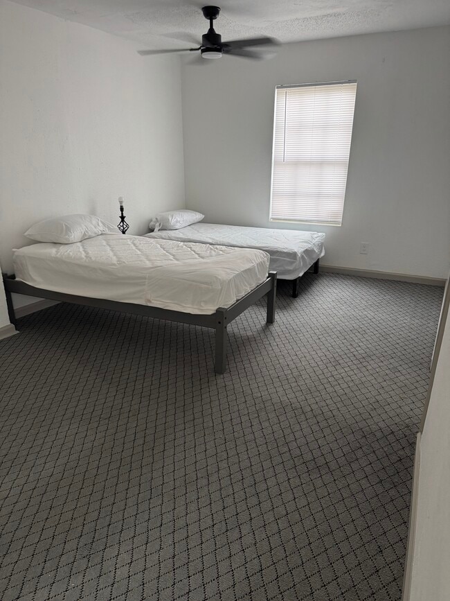 Building Photo - 4322 Madden Ln