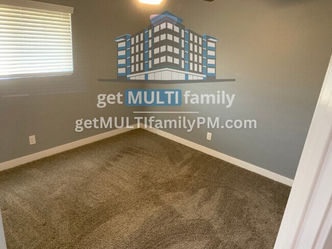 Building Photo - 1766 E 6th Ave