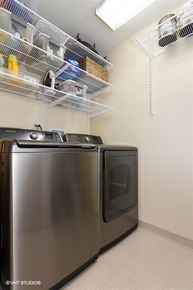 Laundry room - 310 S Michigan Ave