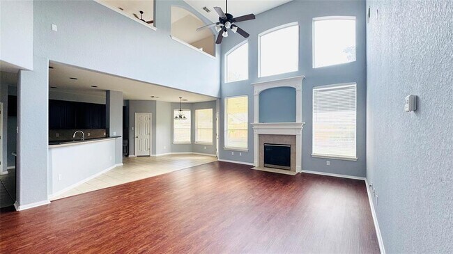 Building Photo - 3218 Oak Cliff Ln