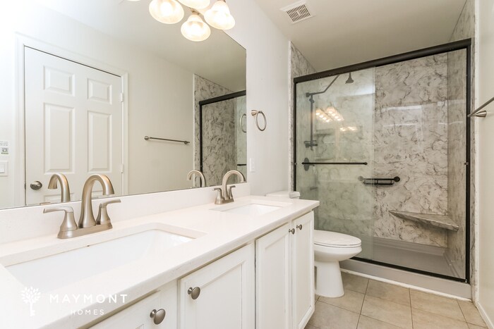 Building Photo - 1902 S Ocotillo Dr