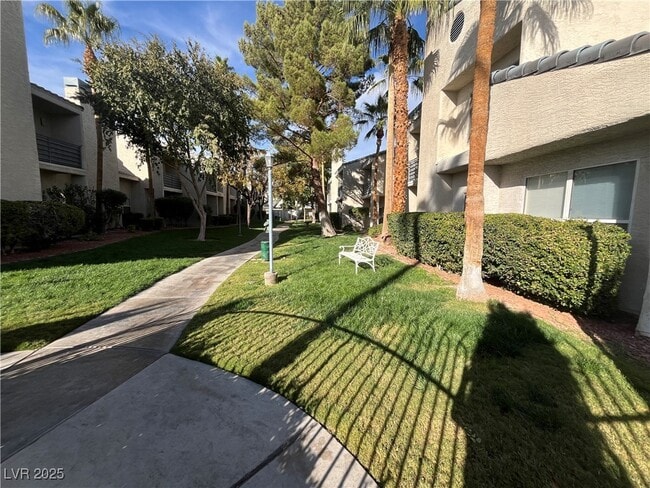 Building Photo - 6250 W Flamingo Rd