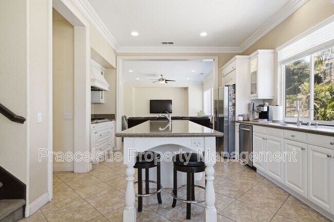Building Photo - 2792 Camphor Ct