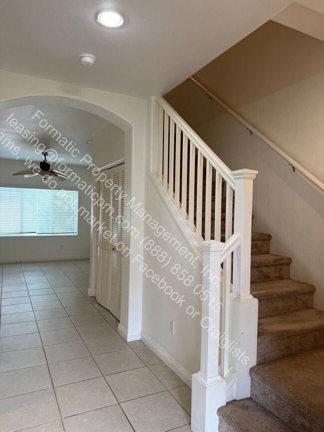 Building Photo - Awesome 3 Bedroom 2.5 Bathroom Home with 2 Car Garage in Ewa Beach - Spinnaker Place!!