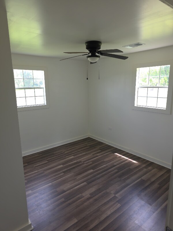 Building Photo - 16476 Romulus Rd