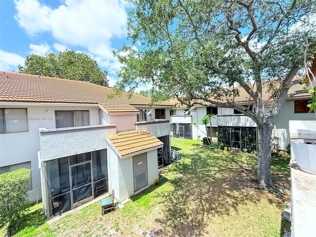 Building Photo - 3212 Coral Lake Ln