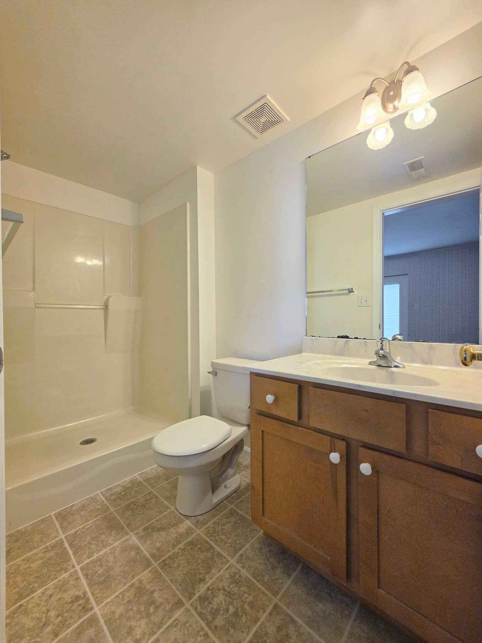 Building Photo - 521 Fox Ridge Ln