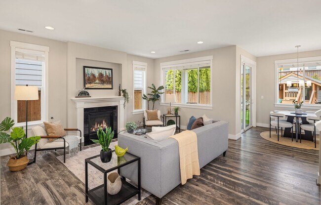 Building Photo - 4Bd/2.25Ba Duvall Home