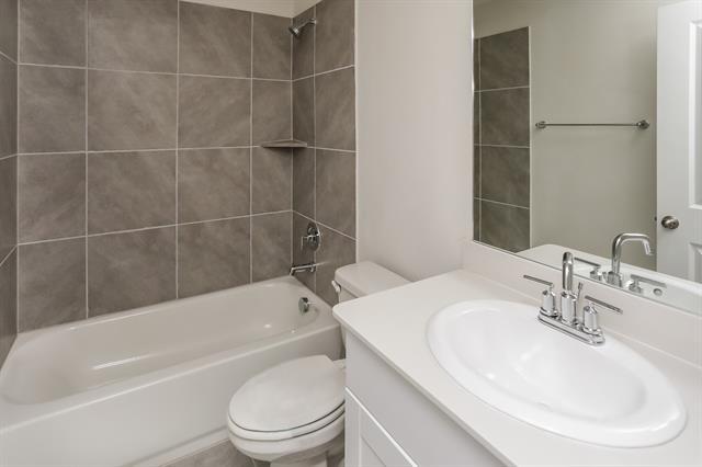 Building Photo - 525 Janette Ct