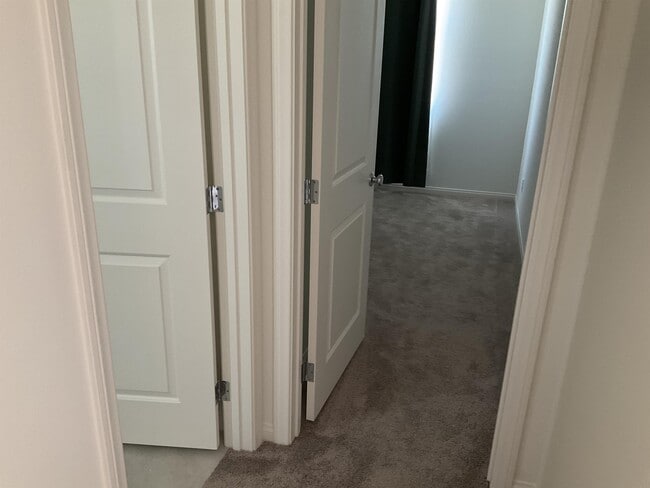 Building Photo - 8957 Lucky Crest St