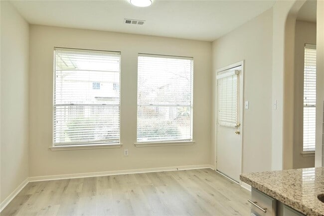 Building Photo - 23902 Spring Way Dr