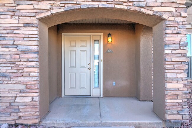 Building Photo - 3155 S Hidden Valley Dr