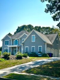 Building Photo - 9 Leeward Ln