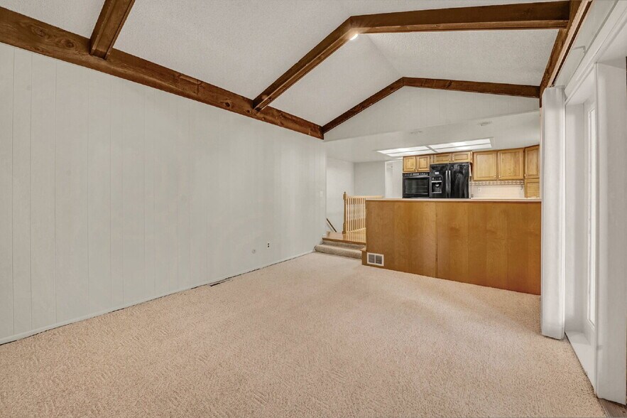 Building Photo - Updated 4-Bedroom Home in DTC – Vaulted Ce...