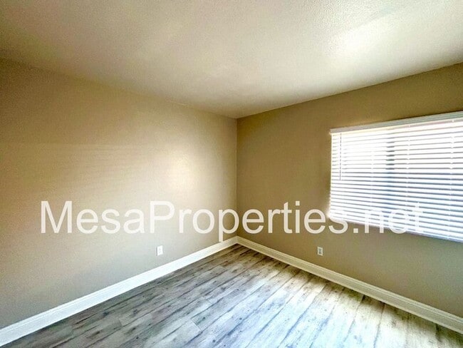 Building Photo - 10607 Moorefield Cir