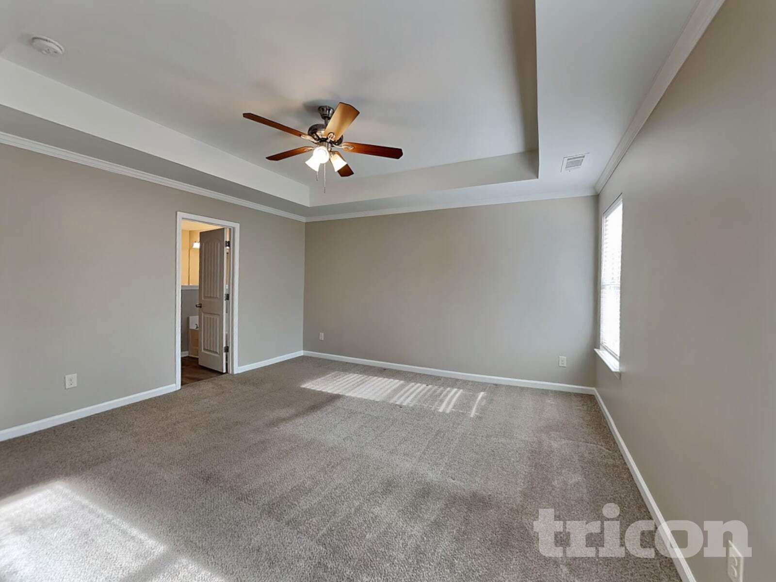 Building Photo - 1006 Grenier Terrace NE