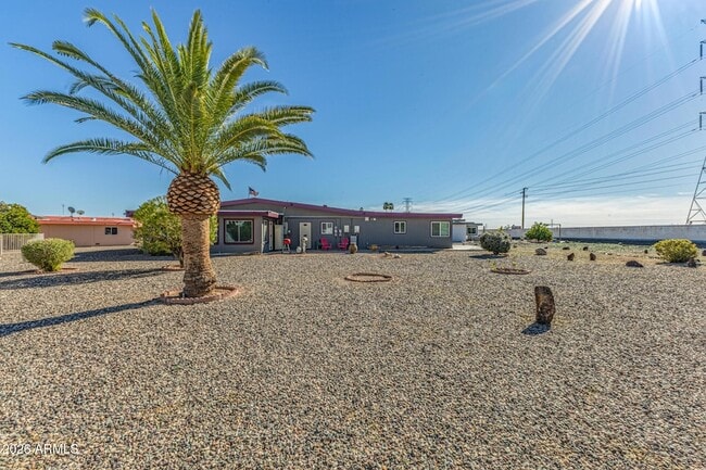 Building Photo - 11210 W Pueblo Ct