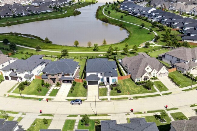 Building Photo - 7410 Wildrye Mdw Ln