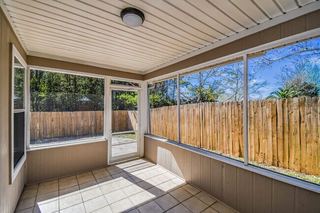 Building Photo - 484 Heron Nest Point